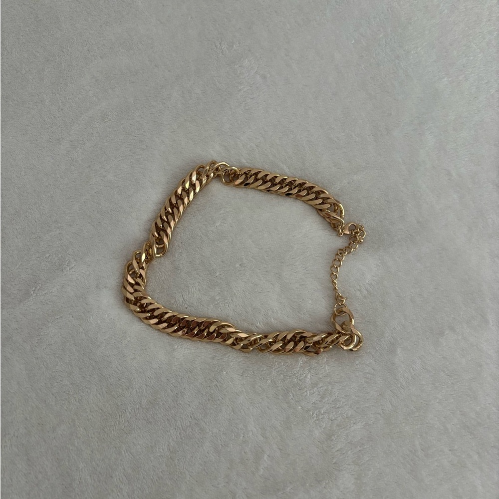 Gold chain Necklace Collection